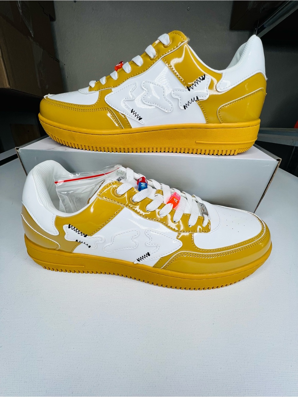 Size 13 Men’s WATSON BONESTA SNEAKERS
(WHEAT)